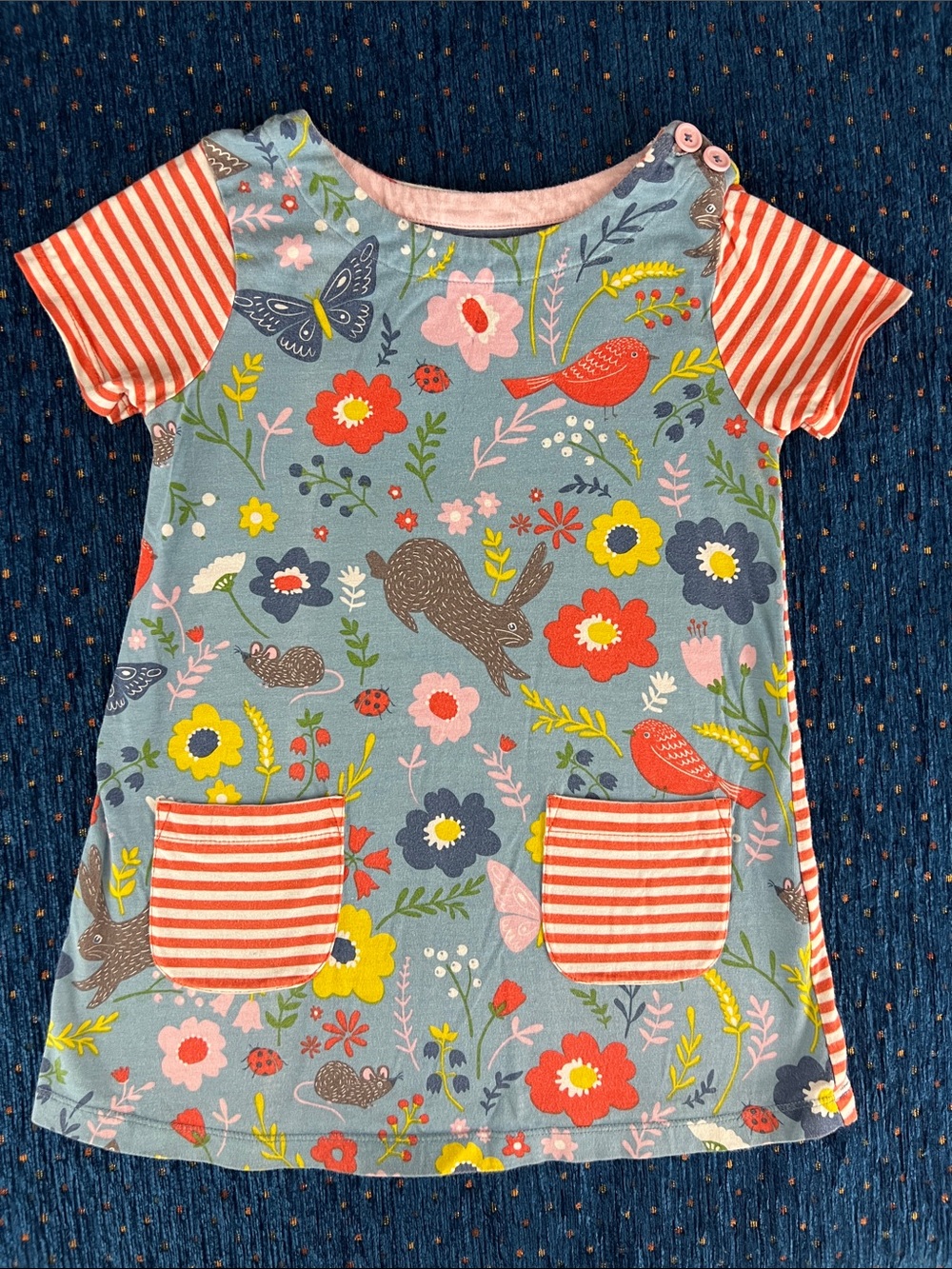 Mini Boden size 6/7 Wildlife Short-Sleeve Tunic with Coral Striped pockets